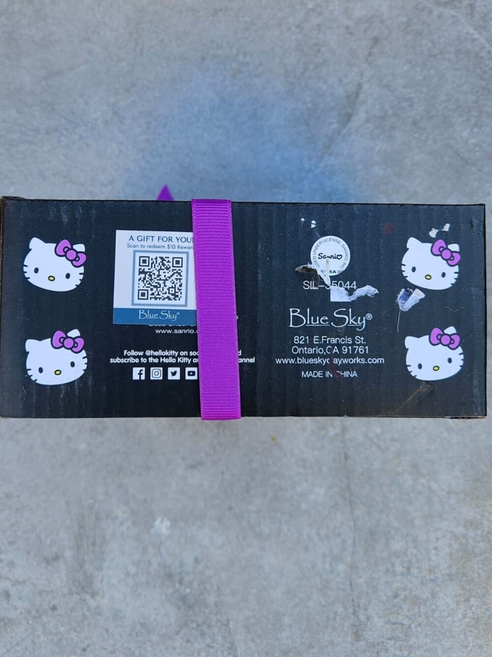 Hello Kitty & Friends Halloween Salt & Pepper Shaker Set – Hand Painted – New in - Picture 7 of 7